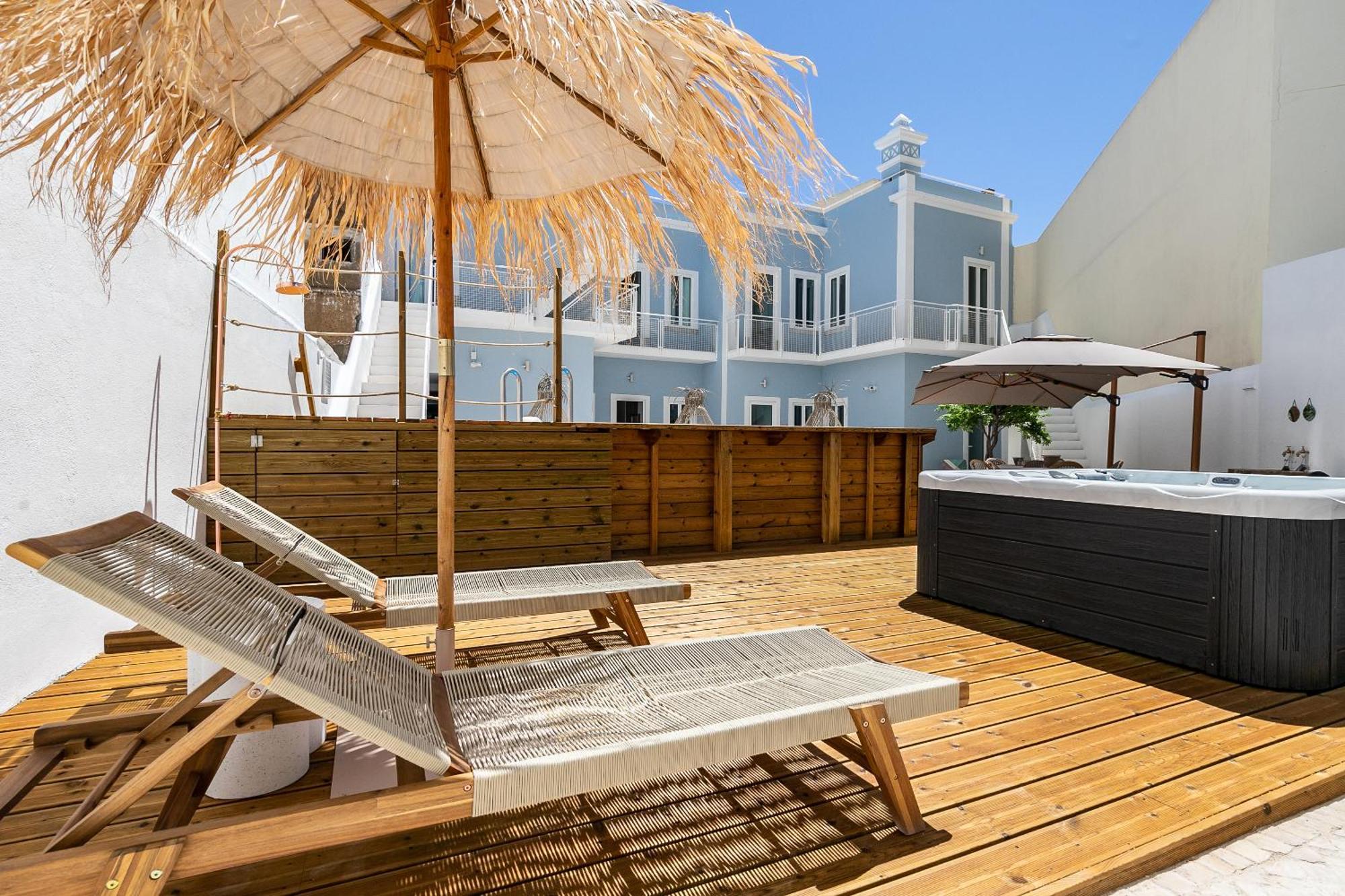 Dona Simone Boutique Suites & Studios - By @ Rita'S Place FAO Eksteriør bilde