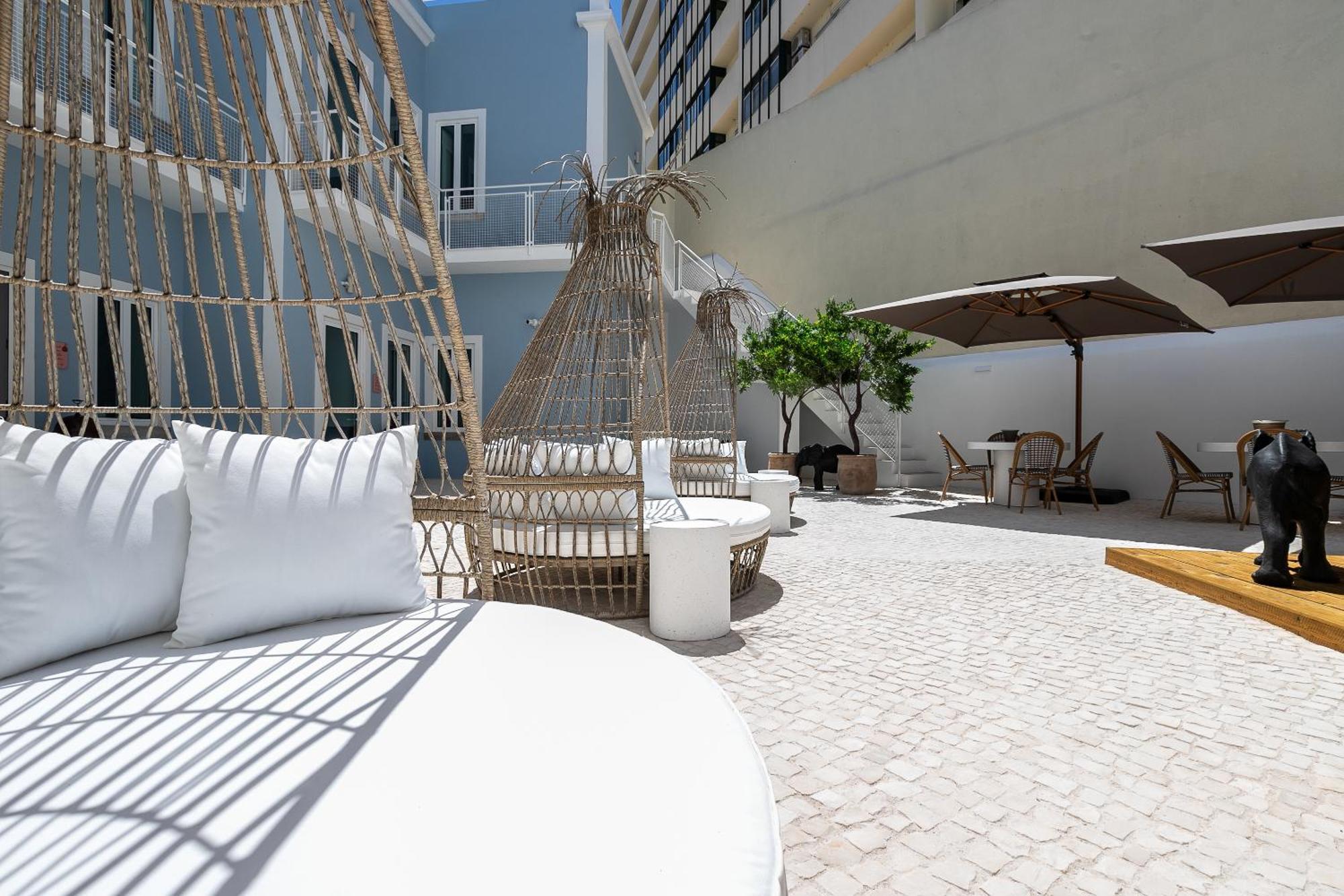Dona Simone Boutique Suites & Studios - By @ Rita'S Place FAO Eksteriør bilde