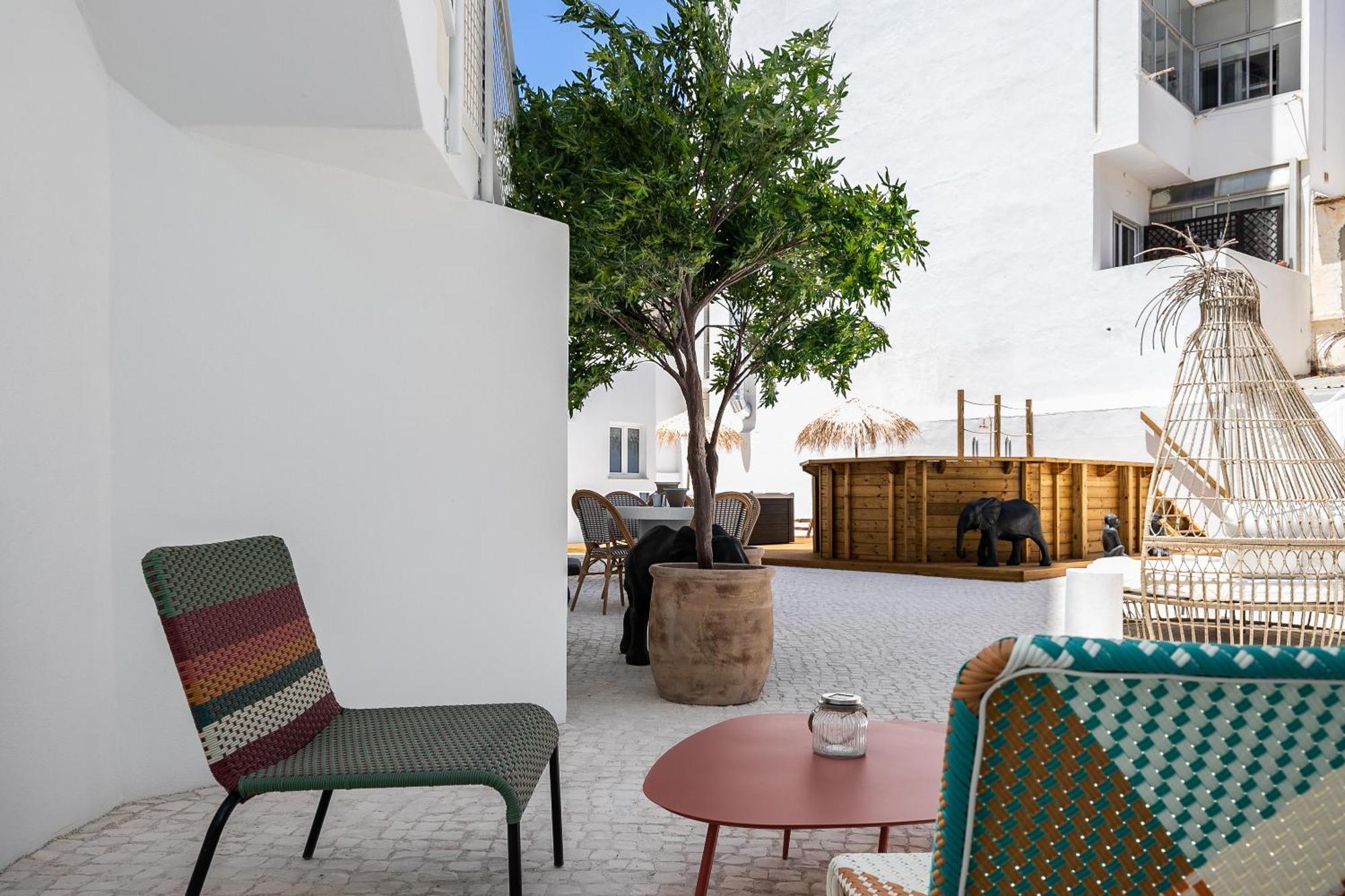 Dona Simone Boutique Suites & Studios - By @ Rita'S Place FAO Eksteriør bilde
